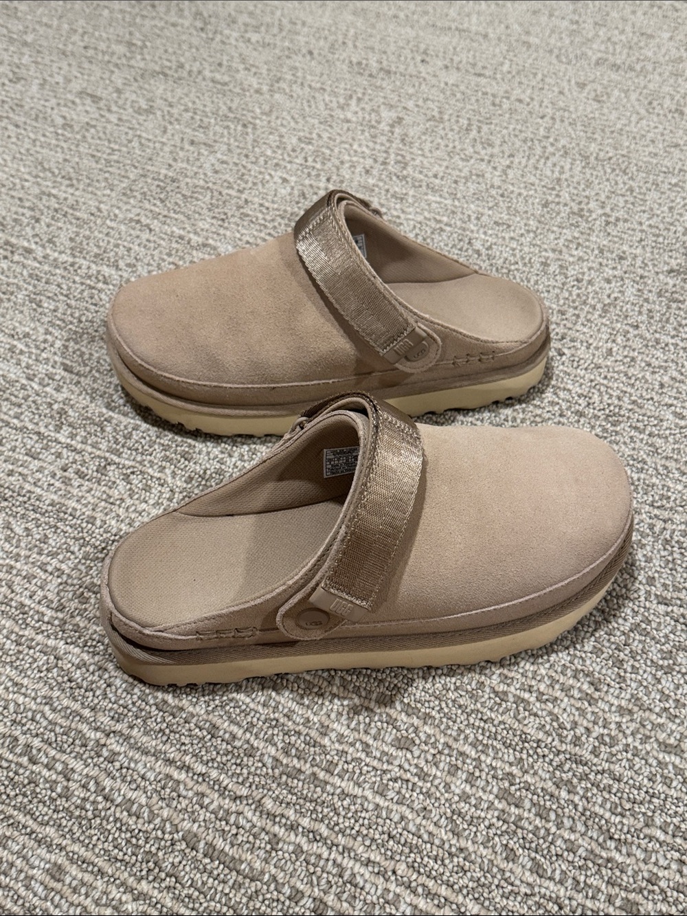UGG Women's Goldenstar Clog with Adjustable Strap